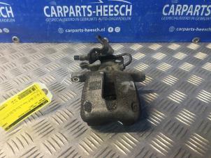 Used Rear brake calliper, right Volkswagen Eos (1F7/F8) 2.0 TFSI 16V Price € 31,50 Margin scheme offered by Carparts Heesch