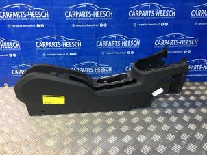 Used Middle console Ford B-Max (JK8) 1.0 EcoBoost 12V 100 Price € 52,50 Margin scheme offered by Carparts Heesch