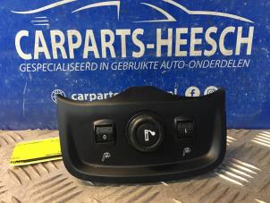 Used Seat heating switch Ford Focus 3 Wagon 1.0 Ti-VCT EcoBoost 12V 125 Price € 21,00 Margin scheme offered by Carparts Heesch