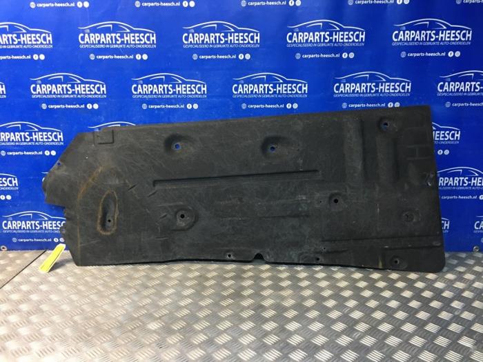 Begagnade Hasplåt Ford Focus 3 Wagon 1.0 Ti-VCT EcoBoost 12V 125 Pris € 25,00 Marginaltabell erbjuds av Carparts Heesch