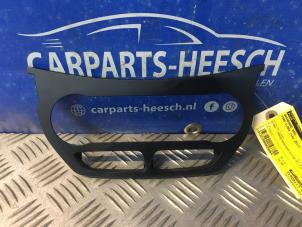Used Dashboard part Ford C-Max (DXA) 1.0 Ti-VCT EcoBoost 12V 125 Price € 10,50 Margin scheme offered by Carparts Heesch