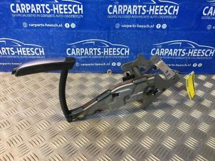 Used Parking brake lever Ford C-Max (DXA) 1.0 Ti-VCT EcoBoost 12V 125 Price € 68,25 Margin scheme offered by Carparts Heesch