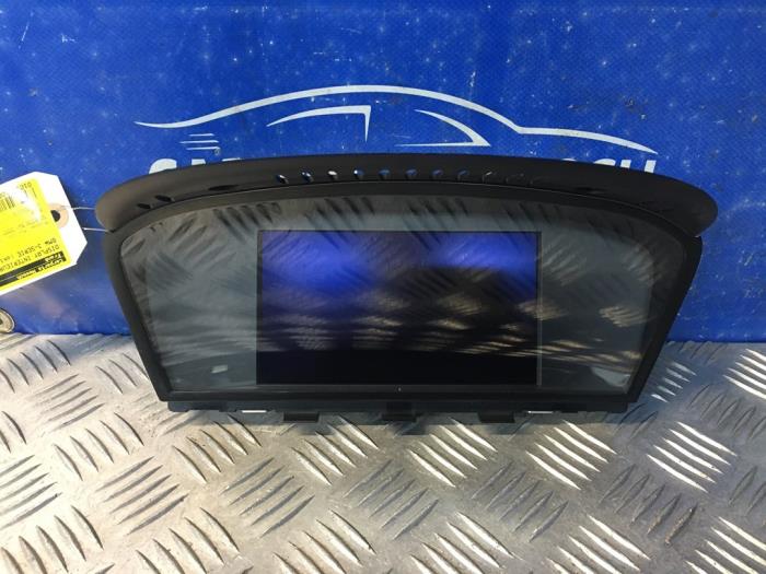 Begagnade Innerdisplay BMW 3 serie (E90) 320i 16V Pris € 175,00 Marginaltabell erbjuds av Carparts Heesch
