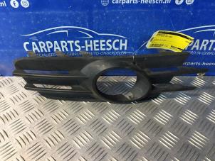 Used Bumper grille Volkswagen Scirocco (137/13AD) 1.4 TSI 160 16V Price € 21,00 Margin scheme offered by Carparts Heesch