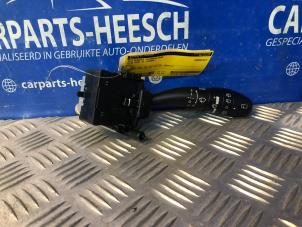 Used Wiper switch Kia Cee'D Price € 15,75 Margin scheme offered by Carparts Heesch