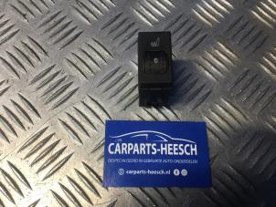 Used Seat heating switch Ford Focus 2 Wagon 1.8 16V Price € 15,75 Margin scheme offered by Carparts Heesch