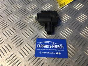 Used Tank flap lock motor Ford Focus 2 Wagon 1.8 16V Price € 15,75 Margin scheme offered by Carparts Heesch