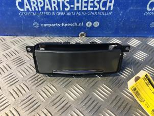 Begagnade Askkopp, fram Ford Mondeo IV Wagon 2.0 16V Pris € 15,75 Marginaltabell erbjuds av Carparts Heesch