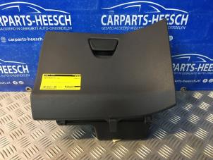Usagé Boîte à gants Ford Fiesta 6 (JA8) 1.0 EcoBoost 12V 100 Prix € 31,50 Règlement à la marge proposé par Carparts Heesch