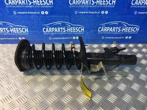 Used Front shock absorber, right Volvo V60 I (FW/GW) 1.6 T3 16V Price € 52,50 Margin scheme offered by Carparts Heesch