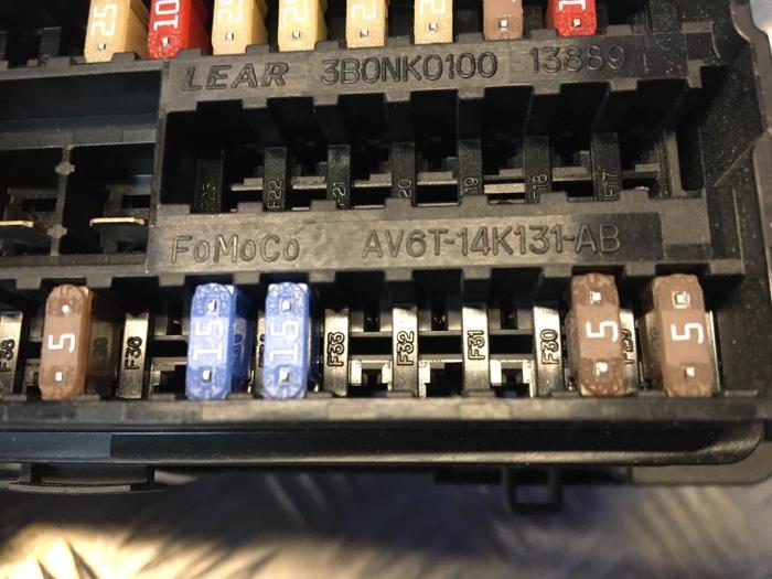 Fuse box from a Ford Focus 3 1.6 EcoBoost 16V 150 2012