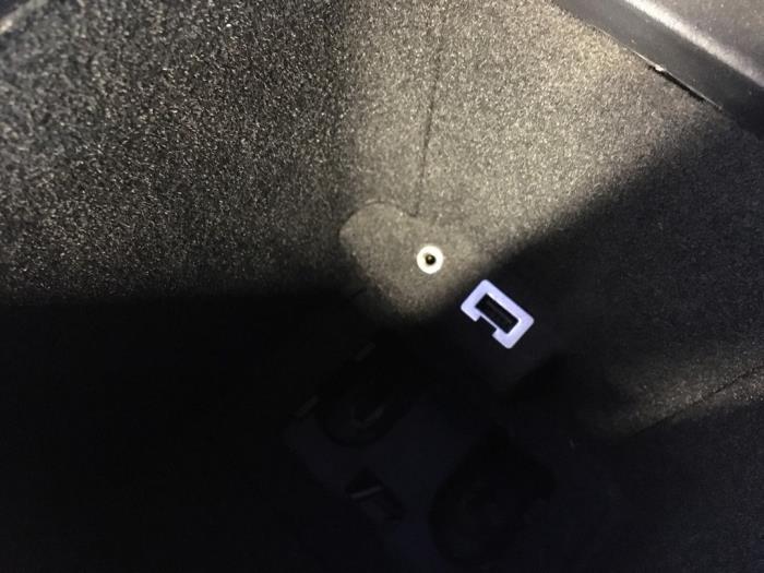 Middle console from a Volvo V50 (MW) 1.8 16V 2010