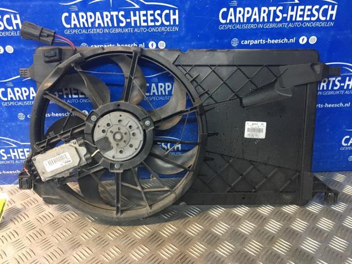 Gebrauchte Kühlerventilator Volvo V50 (MW) 2.4i 20V Preis € 40,00 Margenregelung angeboten von Carparts Heesch