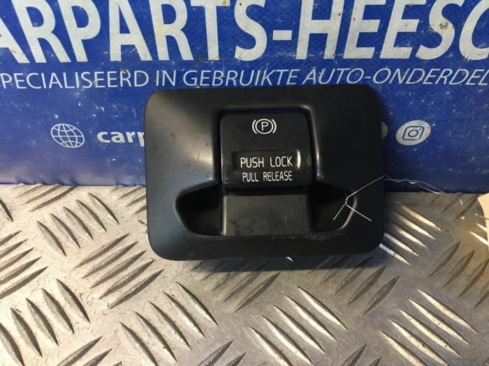 Gebrauchte Handbremse Schalter Volvo V60 I (FW/GW) 1.6 DRIVe Preis € 20,00 Margenregelung angeboten von Carparts Heesch