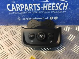 Used Seat heating switch Ford Focus 3 Wagon 1.6 EcoBoost 16V 150 Price € 26,25 Margin scheme offered by Carparts Heesch
