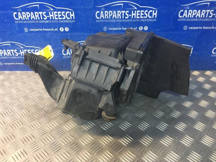 Gebrauchte Luftfiltergehäuse Volvo V70 (BW) 2.0 16V Preis € 40,00 Margenregelung angeboten von Carparts Heesch