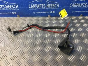 Used Battery pole Volkswagen Touran (1T1/T2) 1.4 16V TSI 140 Price € 21,00 Margin scheme offered by Carparts Heesch