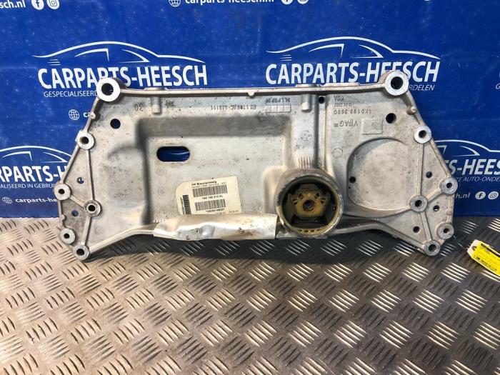 Usados Subchasis Volkswagen Touran (1T1/T2) 1.4 16V TSI 140 Precio € 40,00 Norma de margen ofrecido por Carparts Heesch