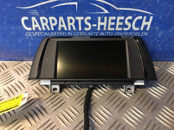 Begagnade Innerdisplay BMW 1 serie (F21) 114i 1.6 16V Pris € 195,00 Marginaltabell erbjuds av Carparts Heesch