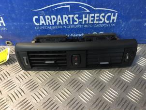 Used Dashboard vent BMW 1 serie (F21) 114i 1.6 16V Price € 21,00 Margin scheme offered by Carparts Heesch