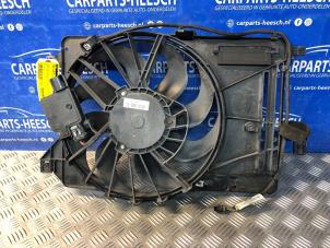 Usagé Ventilateur radiateur Ford Focus 3 1.0 Ti-VCT EcoBoost 12V 125 Prix € 42,00 Règlement à la marge proposé par Carparts Heesch