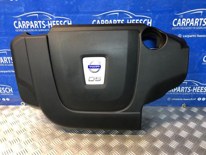 Used Engine cover Volvo V70 (BW) 2.4 D 20V Price € 35,00 Margin scheme offered by Carparts Heesch