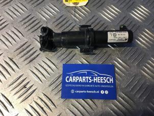 Used Headlight washer Volkswagen Tiguan (5N1/2) 2.0 TFSI 16V 4Motion Price € 26,25 Margin scheme offered by Carparts Heesch