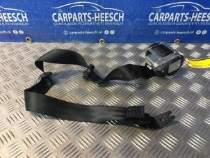 Used Rear seatbelt, left Volvo V60 I (FW/GW) 1.6 DRIVe Price € 42,00 Margin scheme offered by Carparts Heesch