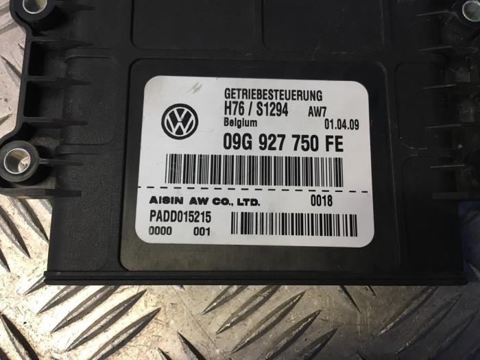 Ordinateur réservoir automatique d'un Volkswagen Tiguan (5N1/2) 2.0 TFSI 16V 4Motion 2009