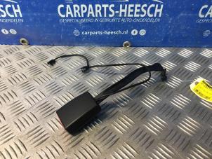 Used Front seatbelt buckle, right Volkswagen Touran (1T3) 1.4 16V TSI 140 Price € 21,00 Margin scheme offered by Carparts Heesch