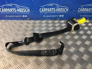 Used Rear seatbelt, left Volkswagen Touran (1T3) 1.4 16V TSI 140 Price € 42,00 Margin scheme offered by Carparts Heesch