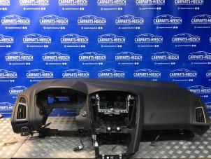 Używane Airbag set + dashboard Ford Focus 3 Wagon 1.0 Ti-VCT EcoBoost 12V 125 Van Cena na żądanie oferowane przez Carparts Heesch