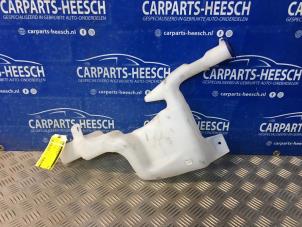 Used Front windscreen washer reservoir Ford B-Max (JK8) 1.0 EcoBoost 12V 100 Price € 21,00 Margin scheme offered by Carparts Heesch