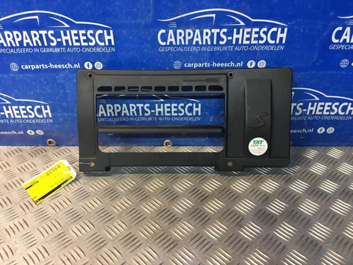Gebrauchte Abdeckblech Motor Mini Mini Cooper S (R53) 1.6 16V Preis € 20,00 Margenregelung angeboten von Carparts Heesch