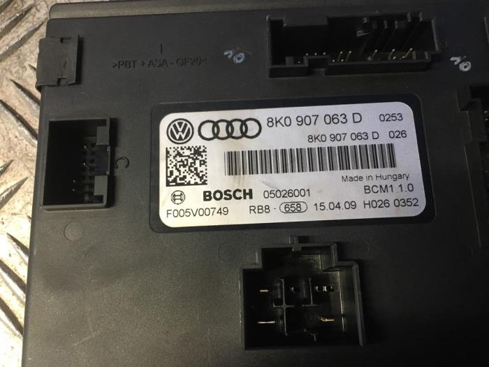 Steuergerät Body Control van een Audi A4 Avant (B8) 1.8 TFSI 16V 2009