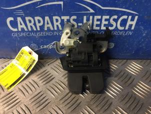 Used Tailgate lock mechanism Audi A4 Avant (B8) 1.8 TFSI 16V Price € 21,00 Margin scheme offered by Carparts Heesch