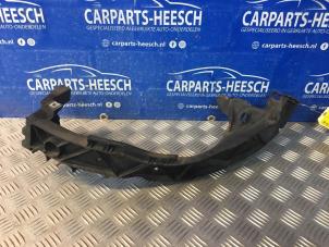 Used Headlight frame, left BMW 1 serie (E81) 118i 16V Price € 26,25 Margin scheme offered by Carparts Heesch