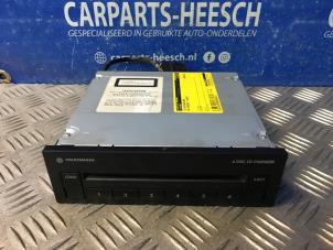Używane Zmieniarka CD Volkswagen Passat (3C2) 2.0 TFSI/TSI 16V Cena € 78,75 Procedura marży oferowane przez Carparts Heesch