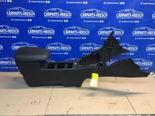 Used Armrest Ford Focus 3 Wagon 2.0 TDCi 16V 150 Price on request offered by Carparts Heesch