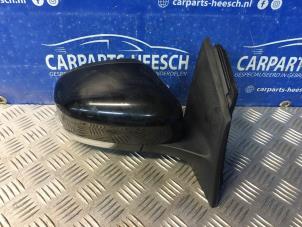 Used Wing mirror, right Ford Focus 3 Wagon 1.0 Ti-VCT EcoBoost 12V 125 Price € 105,00 Margin scheme offered by Carparts Heesch
