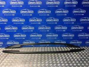 Used Roof rail kit Volkswagen Tiguan (5N1/2) 1.4 TSI 16V 4Motion Price € 105,00 Margin scheme offered by Carparts Heesch