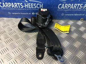 Usagé Front seatbelt, left Ford C-Max (DXA) 1.6 SCTi 16V Prix € 68,25 Règlement à la marge proposé par Carparts Heesch