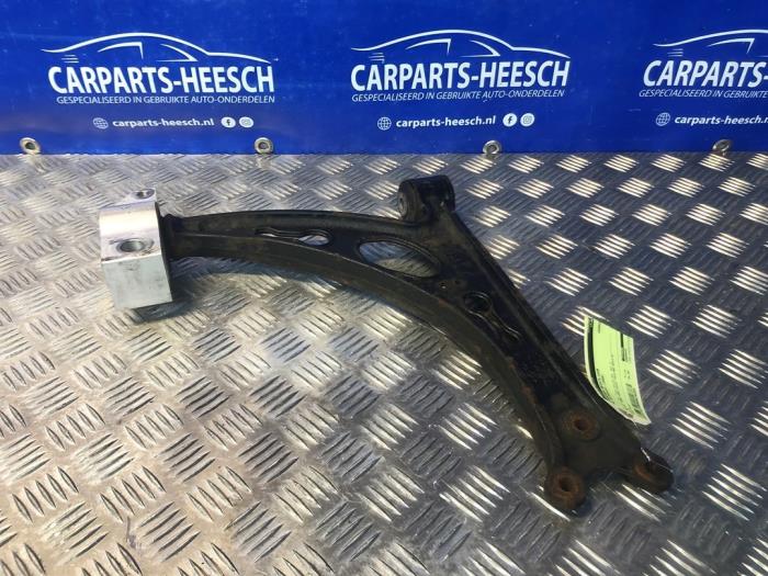 Front wishbone, right from a Volkswagen Scirocco (137/13AD) 2.0 TSI 16V 2010