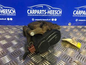 Usagé Etrier de frein (pince) arrière gauche Audi A4 (B8) 1.8 TFSI 16V Prix € 31,50 Règlement à la marge proposé par Carparts Heesch