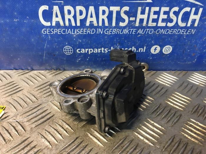 Gebrauchte Drosselklappengehäuse Ford Focus 4 1.5 EcoBoost 12V 150 Preis € 25,00 Margenregelung angeboten von Carparts Heesch