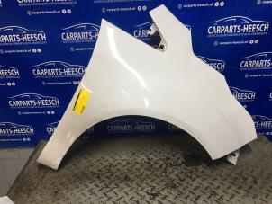 Used Front wing, right Ford B-Max (JK8) 1.0 EcoBoost 12V 100 Price on request offered by Carparts Heesch