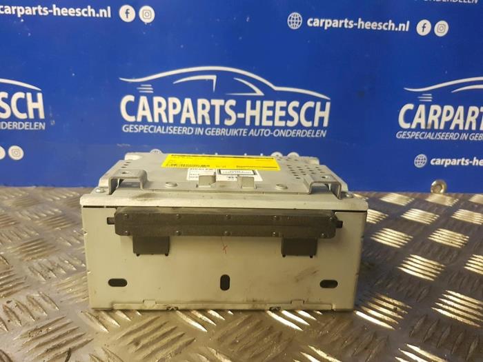 CD player from a Ford Focus 3 Wagon 1.0 Ti-VCT EcoBoost 12V 125 2013