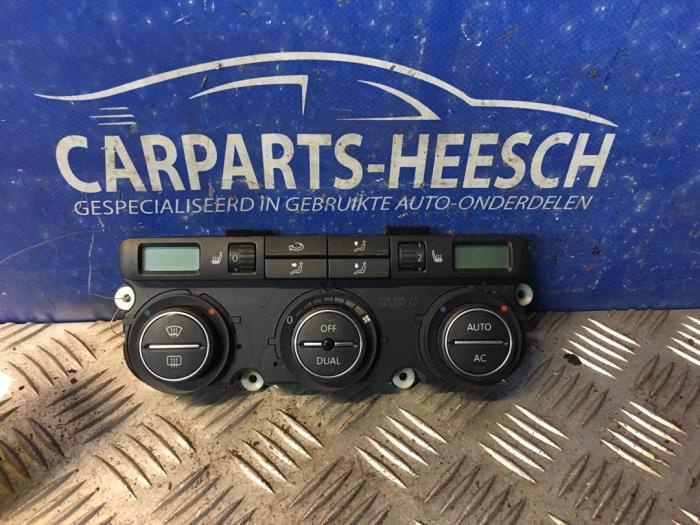 Używane Panel climatronic Volkswagen Eos (1F7/F8) 2.0 TFSI 16V Cena € 40,00 Procedura marży oferowane przez Carparts Heesch