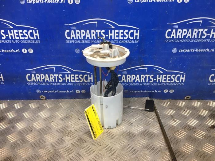 Usagé Pompe à carburant Ford Transit Connect (PJ2) 1.6 TDCi 16V 75 Prix € 40,00 Règlement à la marge proposé par Carparts Heesch