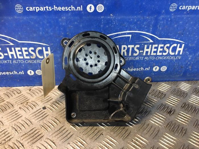 Usagé Couvercle de distribution Ford Fiesta 7 1.1 Ti-VCT 12V 70 Prix € 25,00 Règlement à la marge proposé par Carparts Heesch